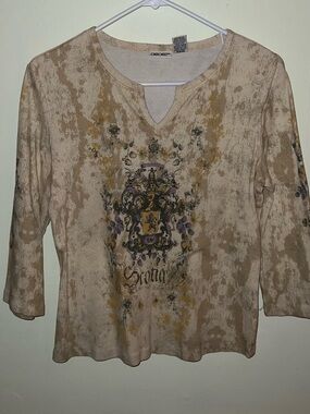 Cherokee Women's Beige Crest V-Neck Top